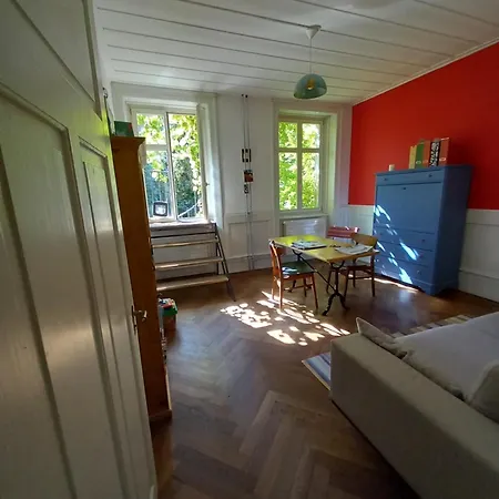 Petite An Der Schuess Bed & Breakfast *